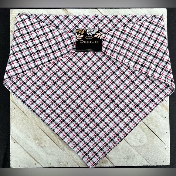 Red black and white plaid bandana size large - Picture 2 of 2